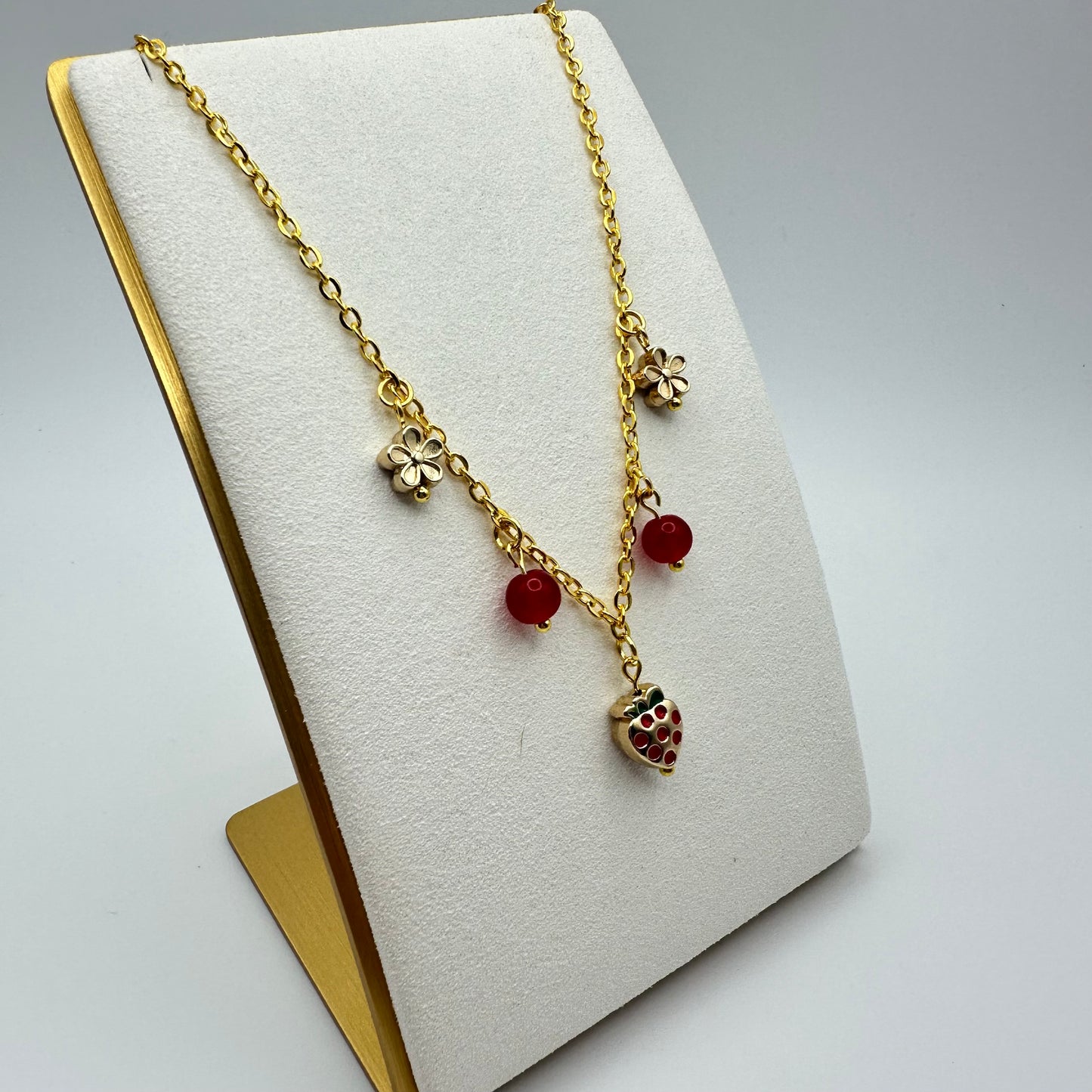 π Strawberry Sugar Bloom Necklace