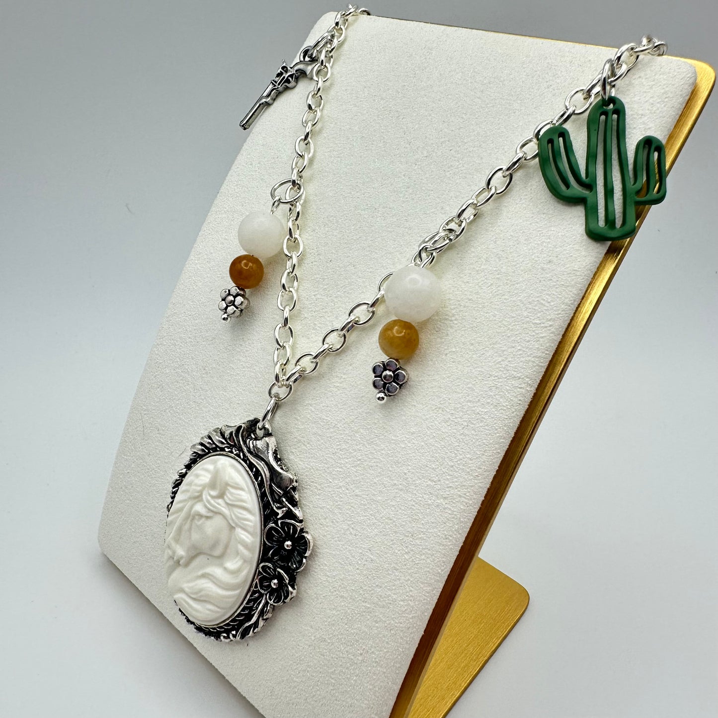 π Desert Rosette Cameo Necklace