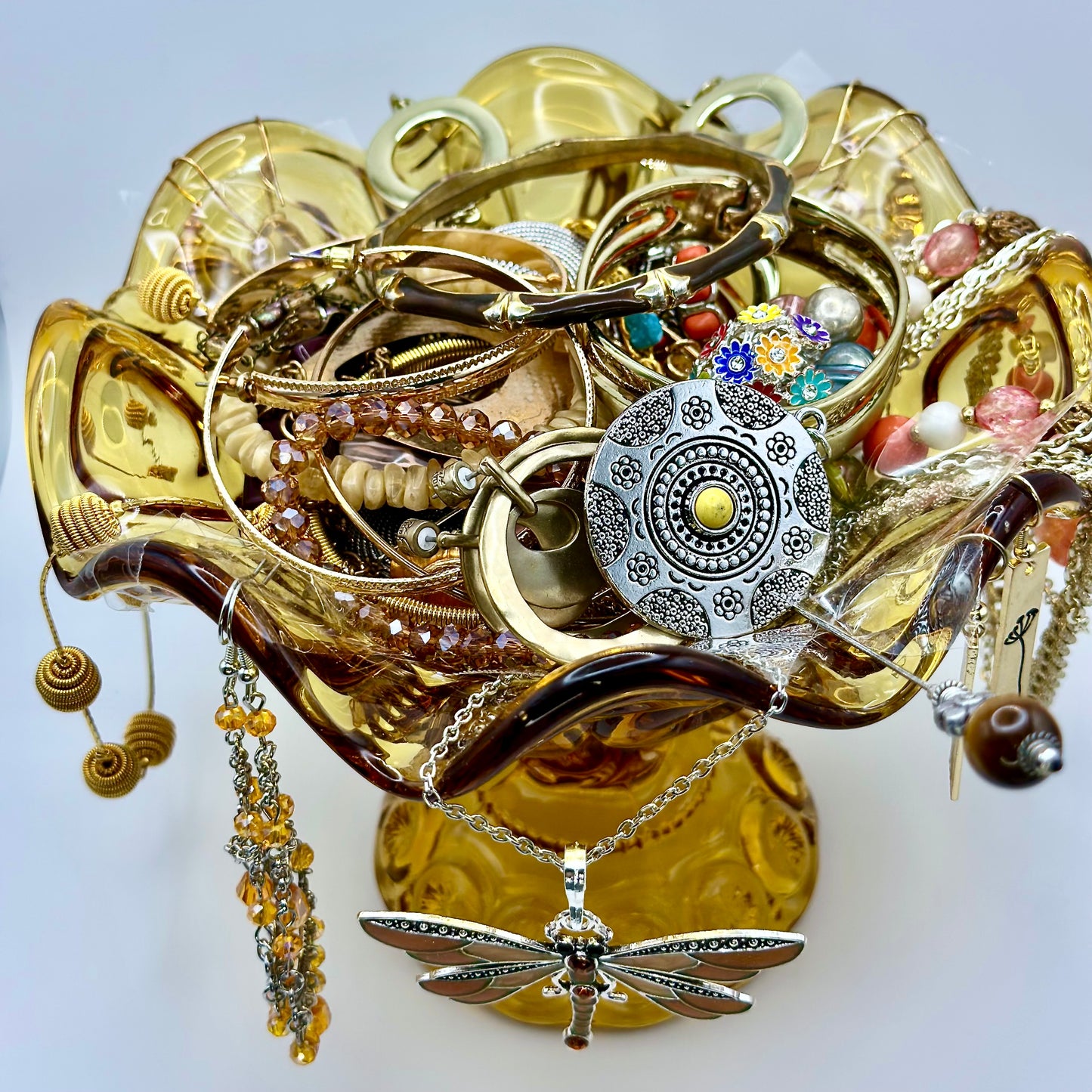 π― The Court of the Fae Collection: Golden Hearth Fairy Chalice Mystery Jewelry Jar