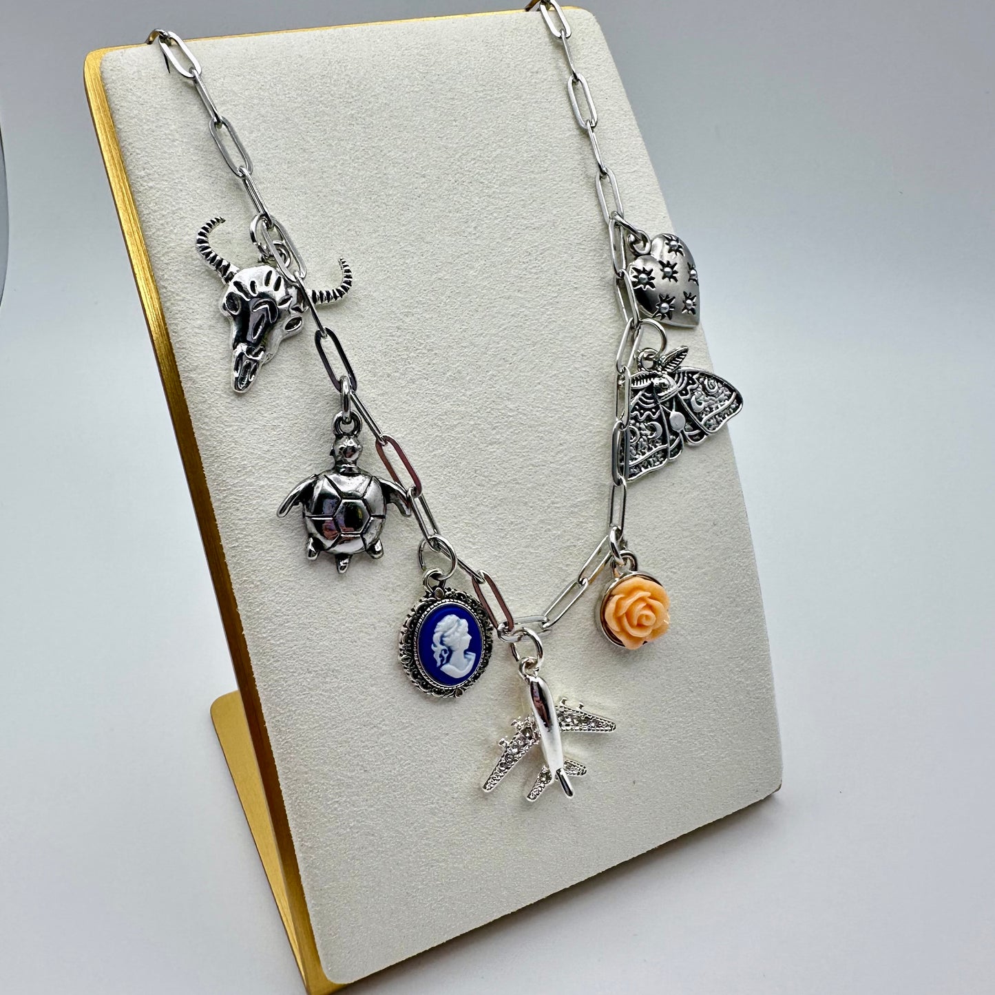 🖤 Wanderveil Charm Necklace