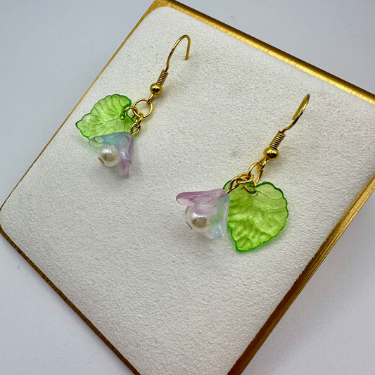 🌿 Lilylight Whimsy Earrings