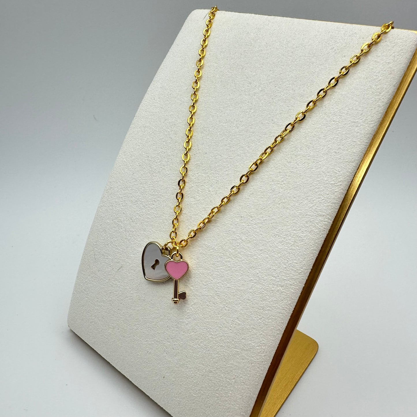 🔐 Sweetheart Lock & Key Necklace