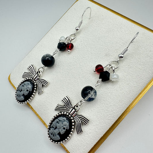 🕯️ Ghoulfriend Glamour Drop Earrings