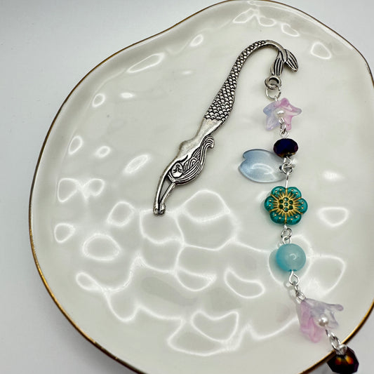 🧜‍♀️ Seashell Chapter Drift Beaded Bookmark