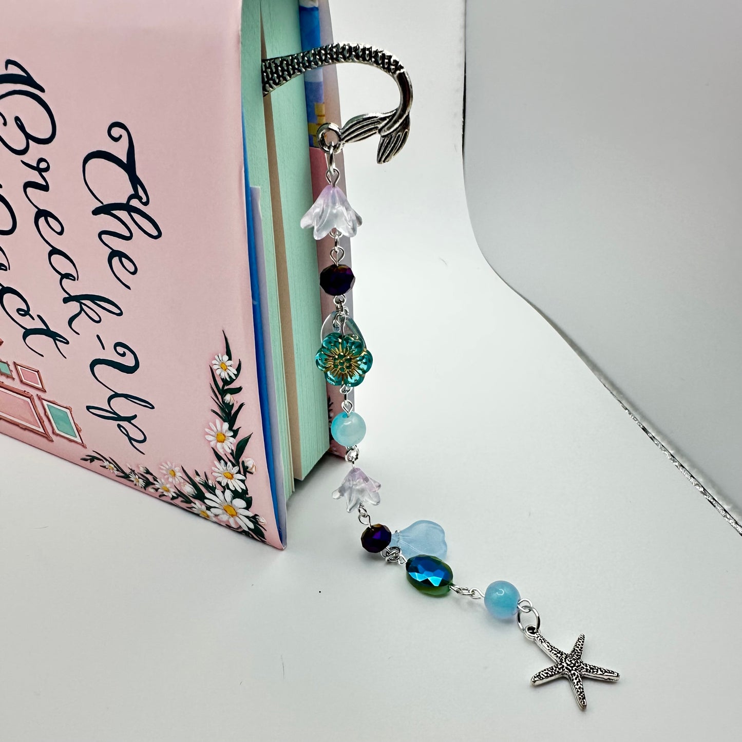 🧜‍♀️ Seashell Chapter Drift Beaded Bookmark