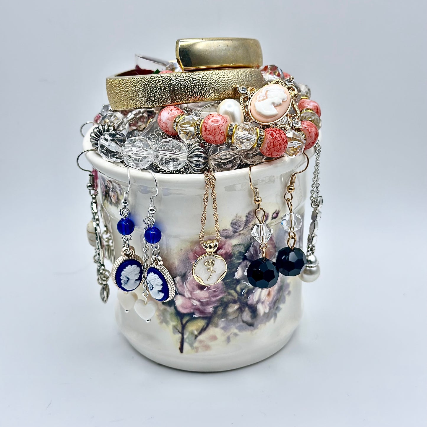 Victorian Garde Mystery Jewelry Jar
