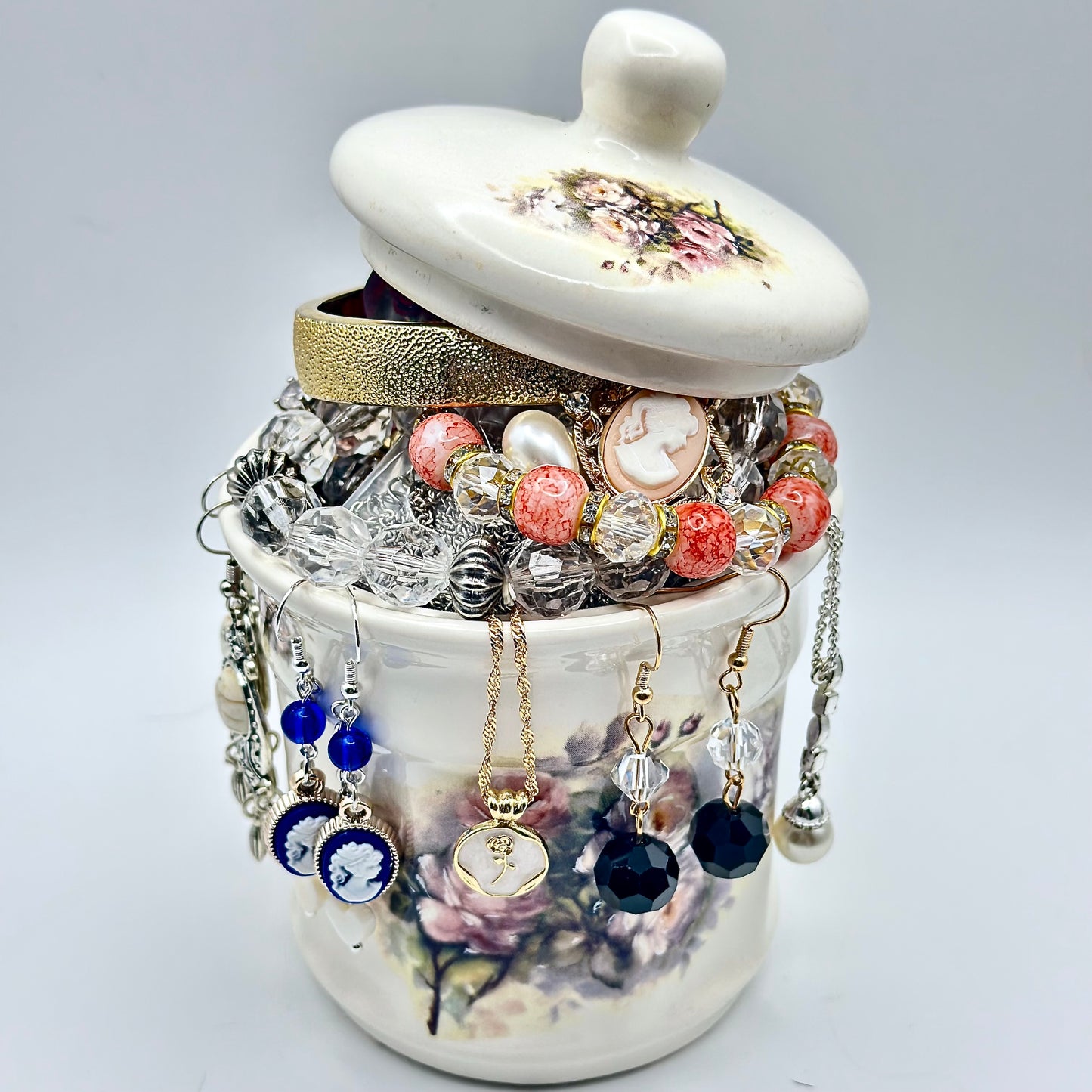 Victorian Garde Mystery Jewelry Jar