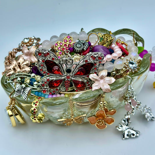 Fairy Fountain Mystery Jewelry Jar
