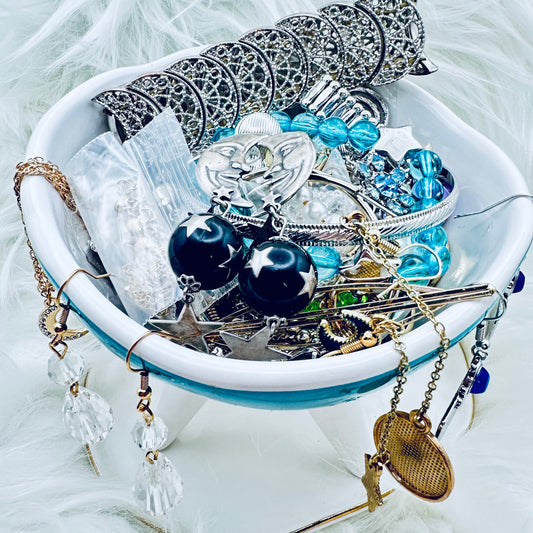 Northern Lights Serenade Mystery Jewelry Jar – Celestial Aurora Theme